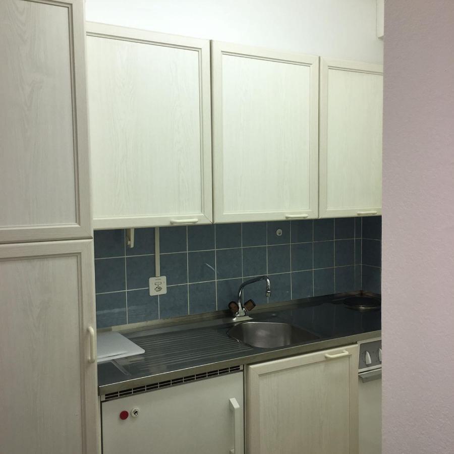 Beste Lage Schöne Wohung im Zentrum von Basel Apartment